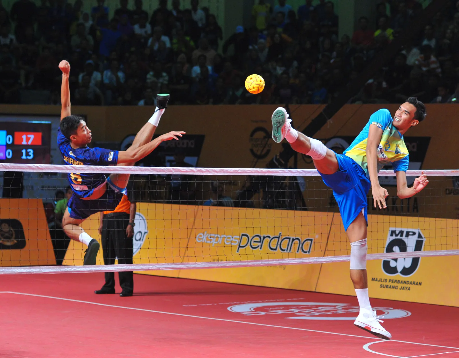 Thunder, Panthers advanced to the final