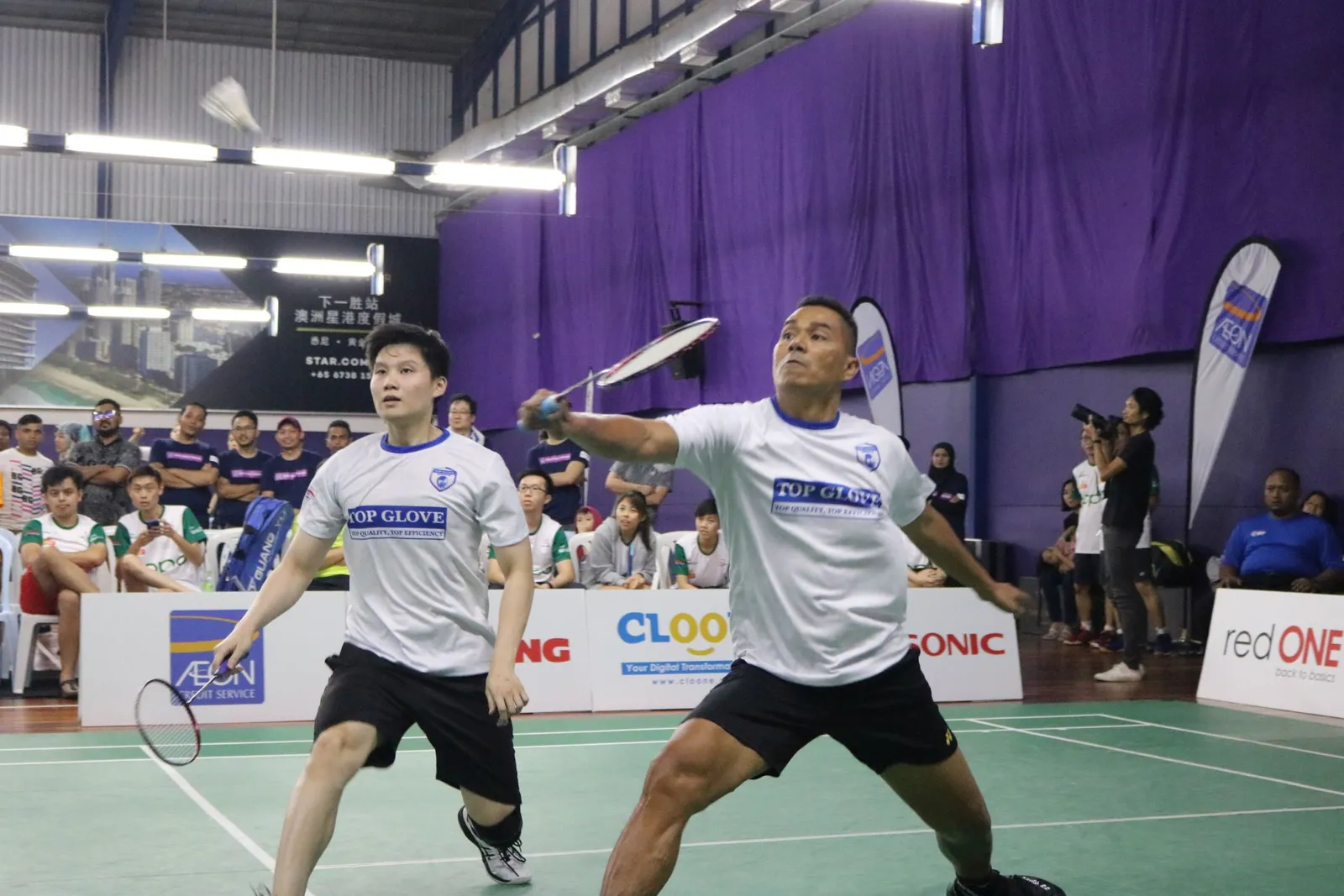 SPLC2019: Top Glove peraga taring pada aksi pembukaan Kumpulan B